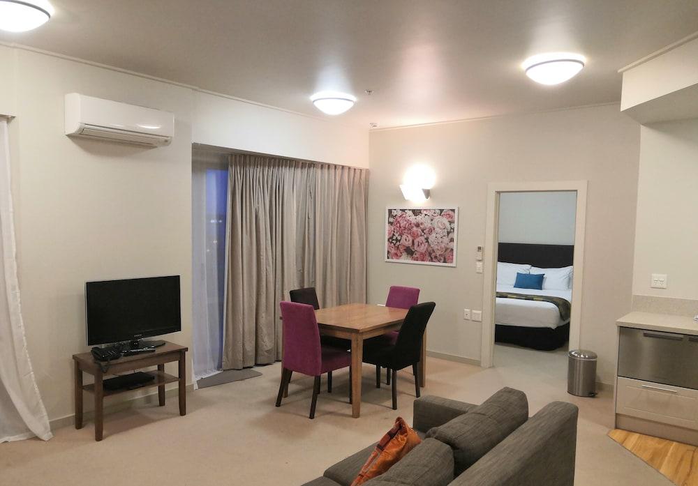 Vr Takapuna Auckland Exterior photo A typical apartment at the University of Canterbury