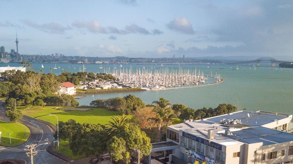 Vr Takapuna Auckland Exterior photo View of the marina from the north