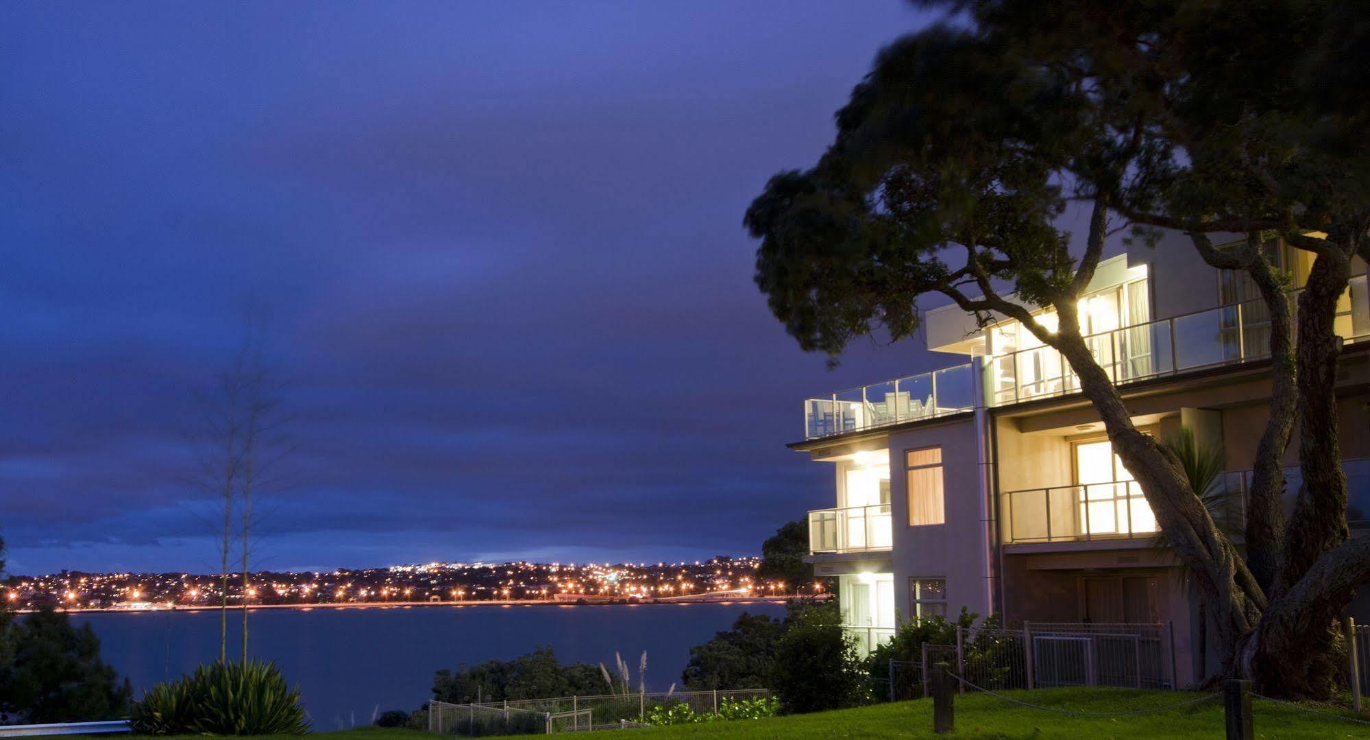 Vr Takapuna Auckland Exterior photo Apartments overlooking the bay